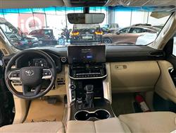 تۆیۆتا لاند کروزەر